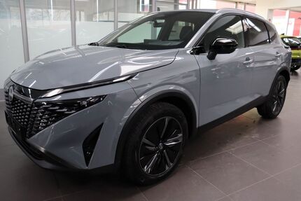 Nissan Qashqai 2.382 km 29.900 &euro; Düren 52349
