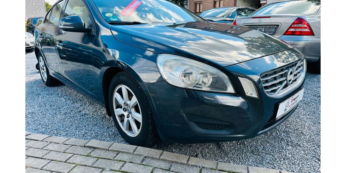 Volvo S60 310.435 km 4.750 &euro; Aachen 52080