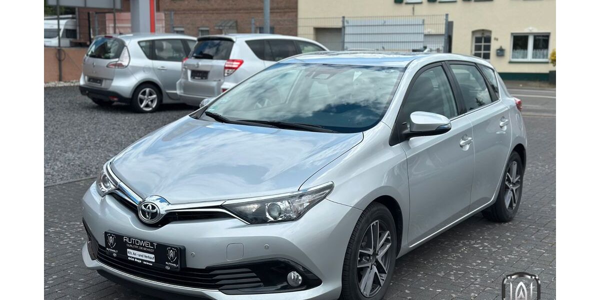 Toyota Auris 132.000 km 8.900 &euro; Euskirchen/Wüschheim 53881