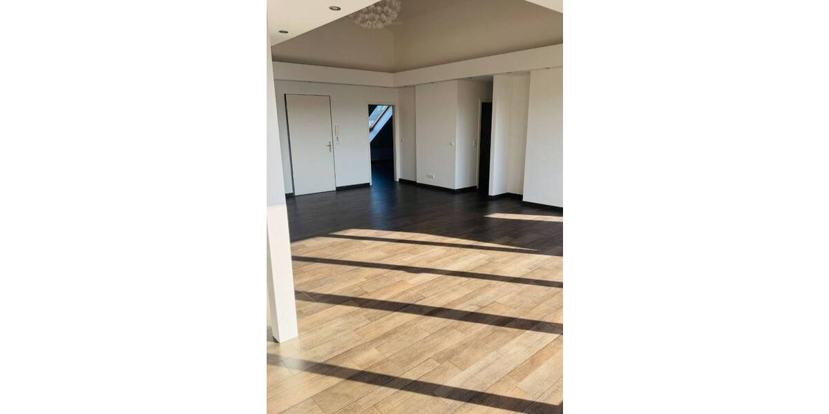 Etagenwohnung Euskirchen Innenstadt - 4 Zimmer, 134 m&sup2;, 375.000&euro; | Angebot:26672878