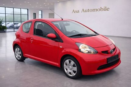 Toyota Aygo (X) 96.000 km 2.850 &euro; Düren 52351