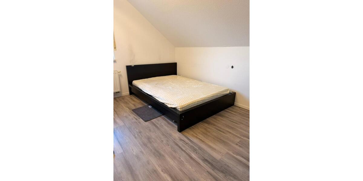 Etagenwohnung Herzogenrath - 20 Zimmer, 100 m&sup2;, 450&euro; | Angebot:25944970