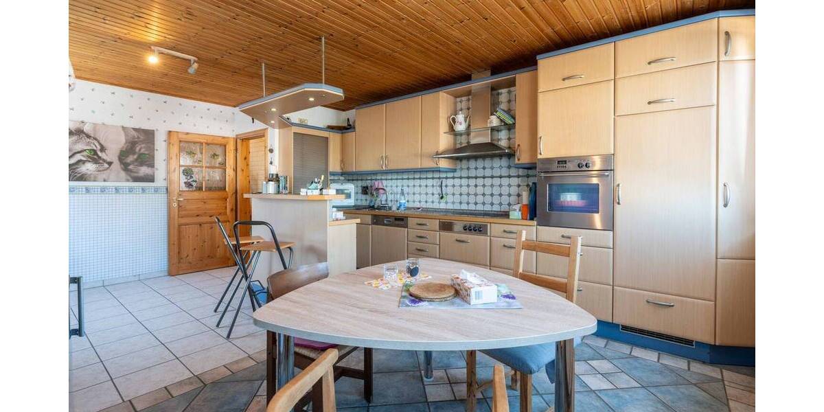 Mehrfamilienhaus, Wohnhaus Erftstadt / Bliesheim Bliesheim - 8 Zimmer, 255 m&sup2;, 769.000&euro; | Angebot:26583297