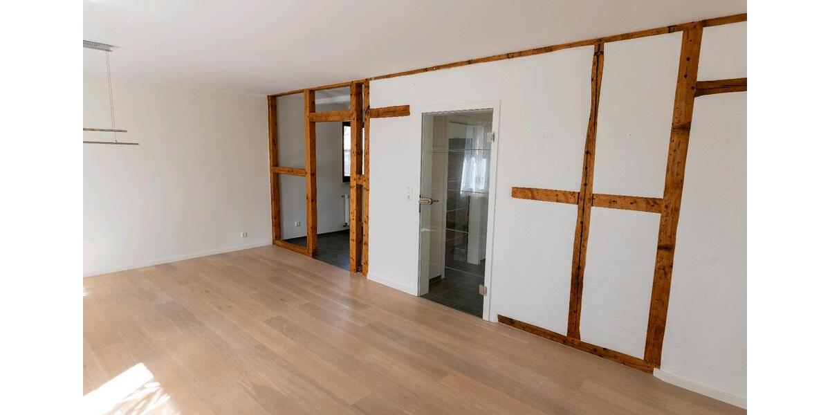 Etagenwohnung Simmerath - 5 Zimmer, 145 m&sup2;, 1.400&euro; | Angebot:25944930