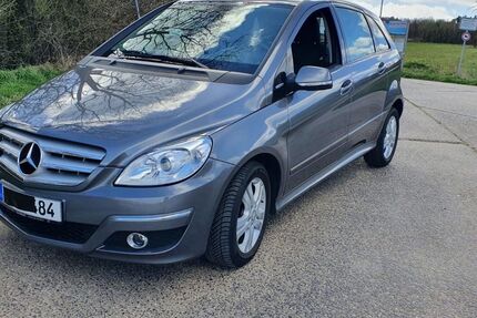 Mercedes-Benz B 180 82.000 km 6.500 &euro; Mechernich 53894