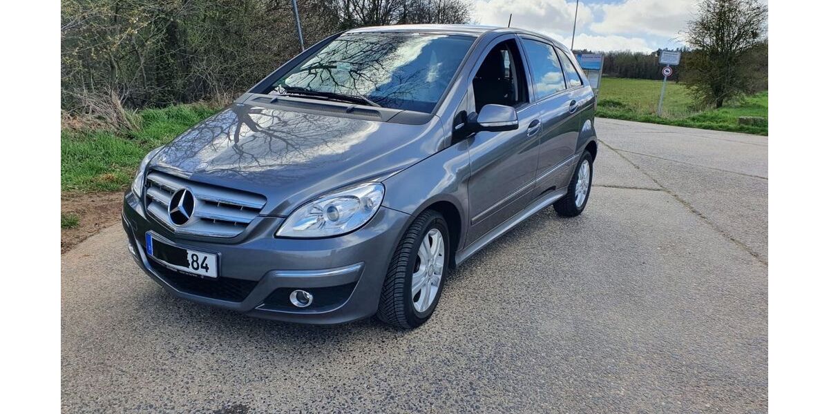Mercedes-Benz B 180 82.000 km 6.500 &euro; Mechernich 53894