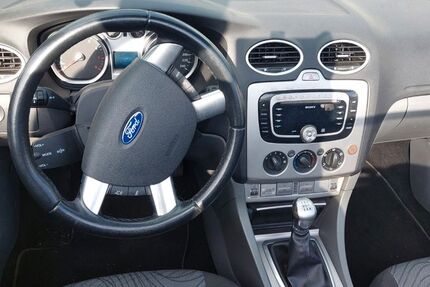 Ford Focus 173.000 km 3.999 &euro; Kall 53925