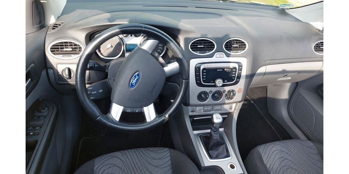 Ford Focus 173.000 km 3.999 &euro; Kall 53925