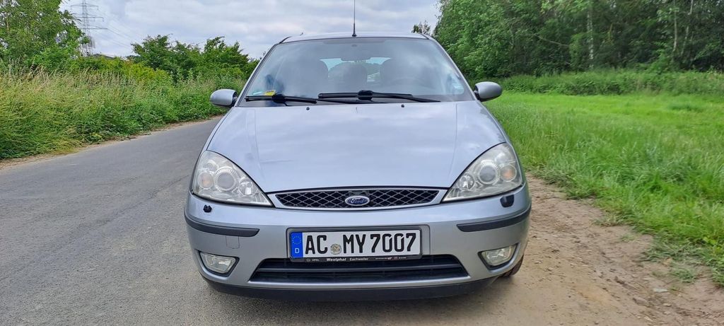 Ford Focus 153.000 km 2.000 &euro; stolberg 52222