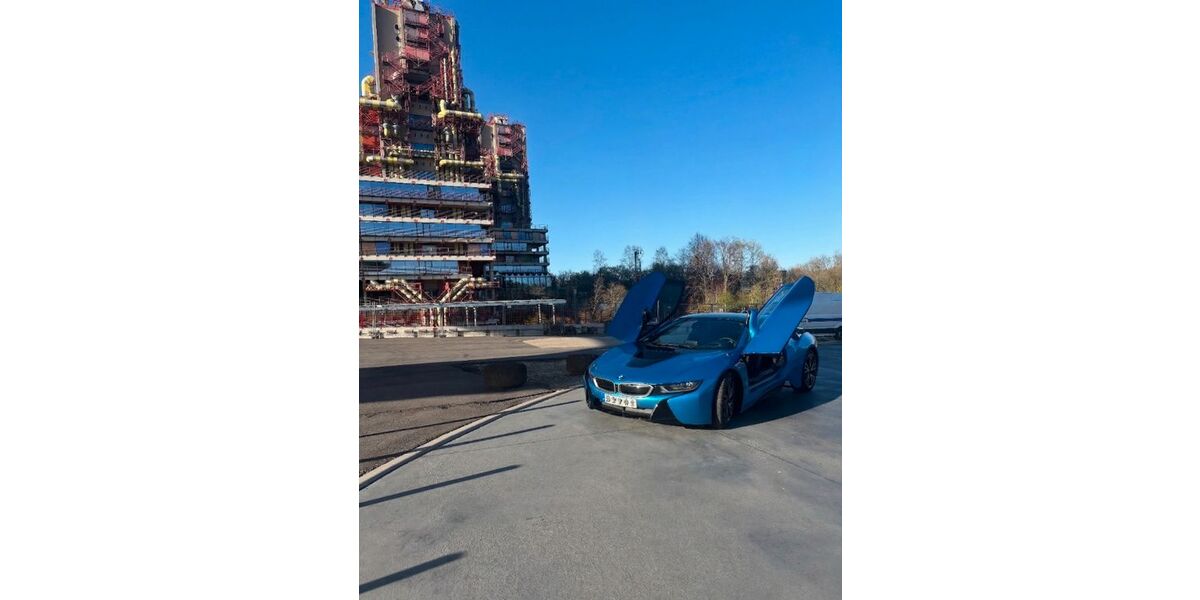 BMW i8 31.000 km 86.900 &euro; Alsdorf 52477