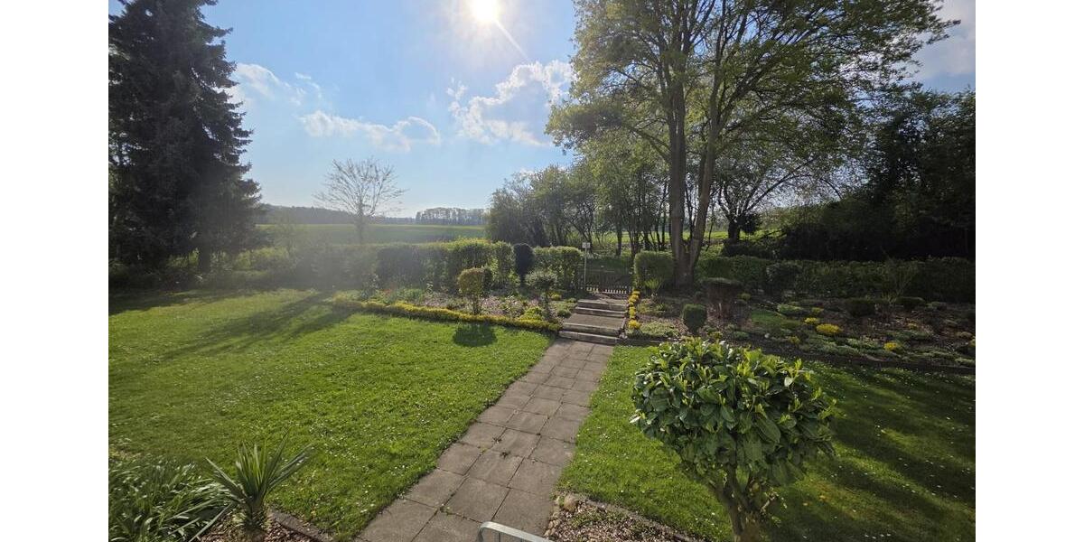 Hochparterre Brühl - 2 Zimmer, 67 m&sup2;, 220.000&euro; | Angebot:26652463