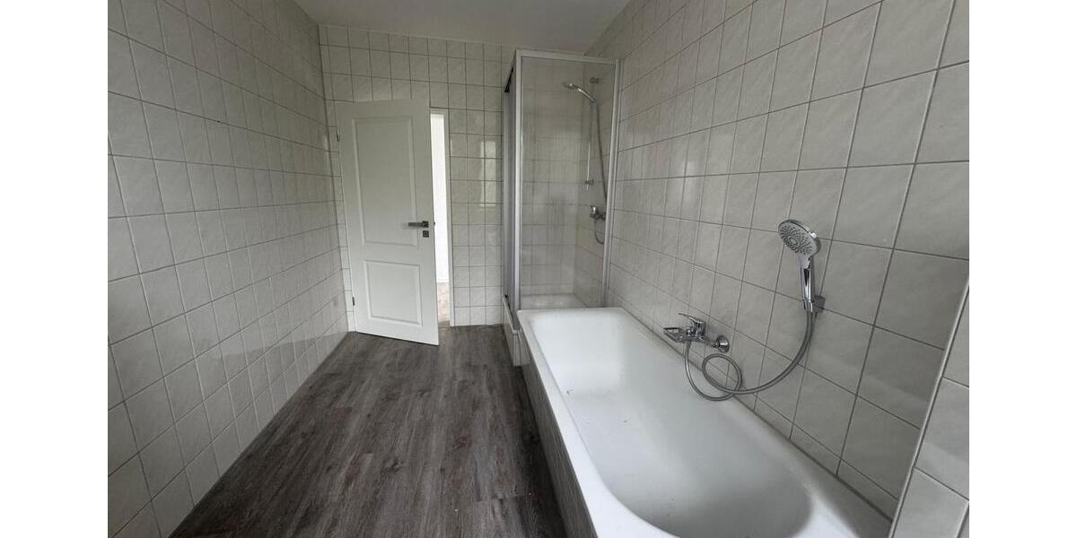 Etagenwohnung Baesweiler - 1 Zimmer, 72 m&sup2;, 790&euro; | Angebot:25251439