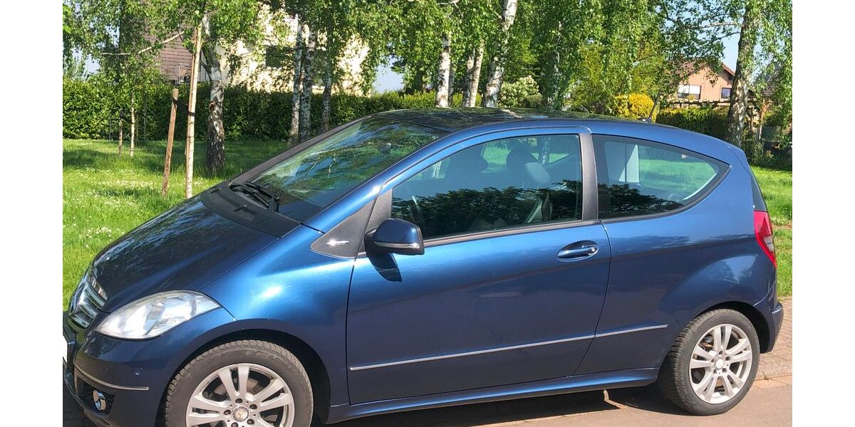 Mercedes-Benz A 180 209.000 km 2.199 &euro; Düren 52349