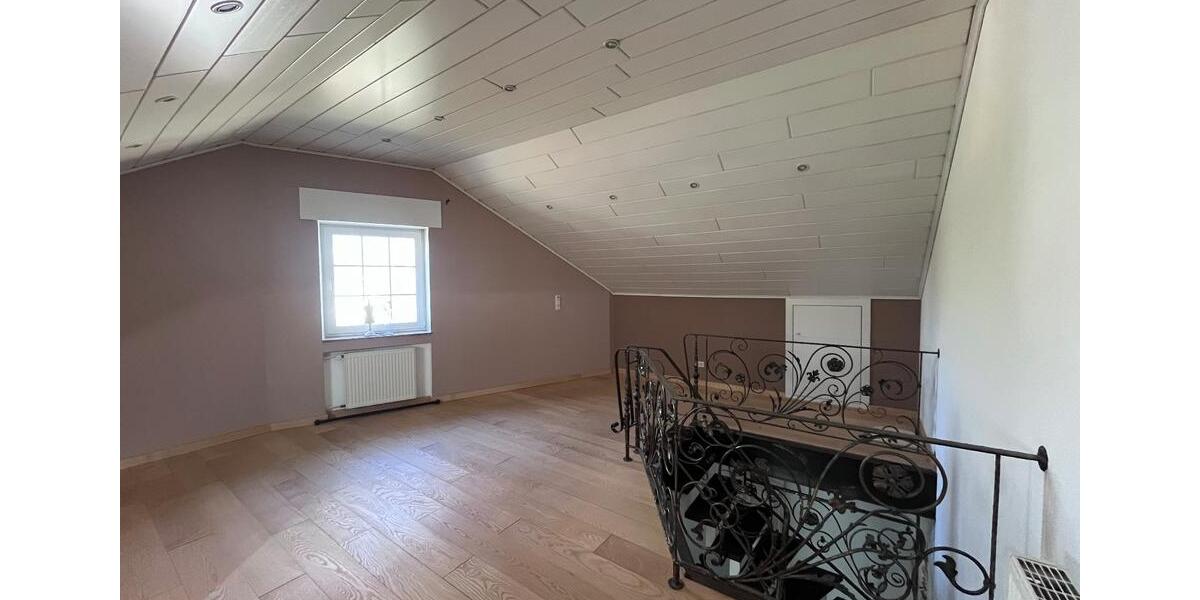 Mehrfamilienhaus, Wohnhaus Bergheim - 4 Zimmer, 167 m&sup2;, 2.420&euro; | Angebot:25899926