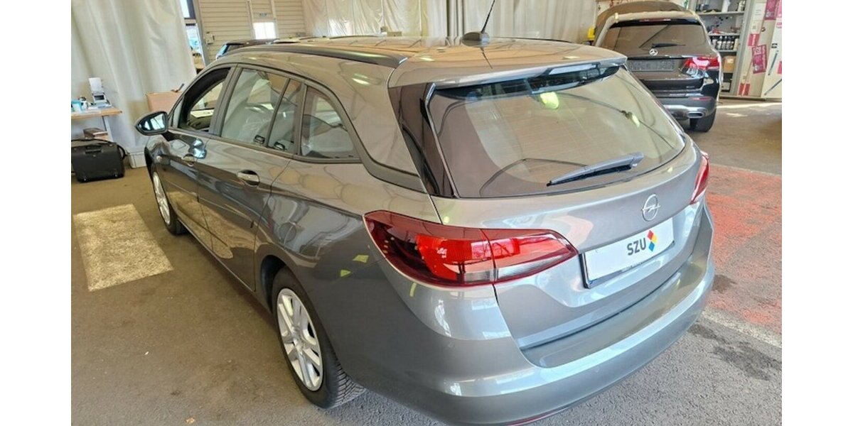 Opel Astra Klima Navi Temp CarPlay 1.Hd 28.000 km !!! 28.000 km 13.500 &euro; Erftstadt 50374