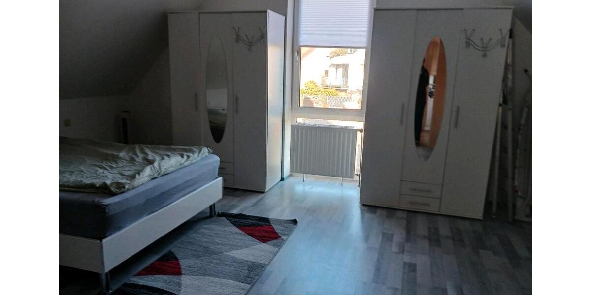 Dachgeschoßwohnung Stolberg (Rheinland) - 2 Zimmer, 75 m&sup2;, 750&euro; | Angebot:25858768