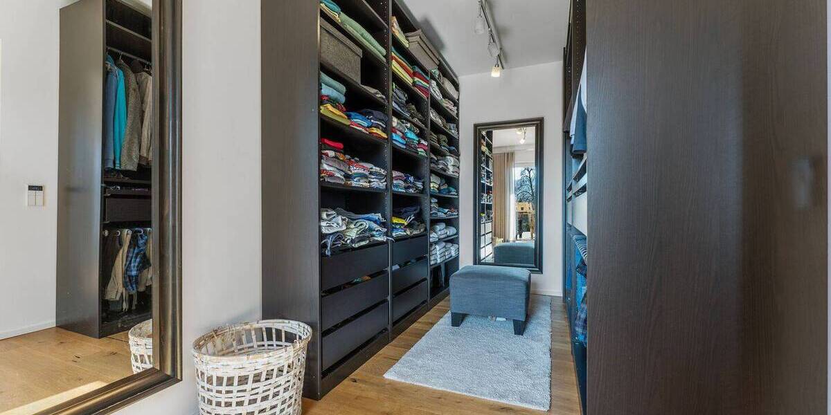 Einfamilienhaus Kreuzau Untermaubach - 7 Zimmer, 280 m&sup2;, 775.000&euro; | Angebot:25938946