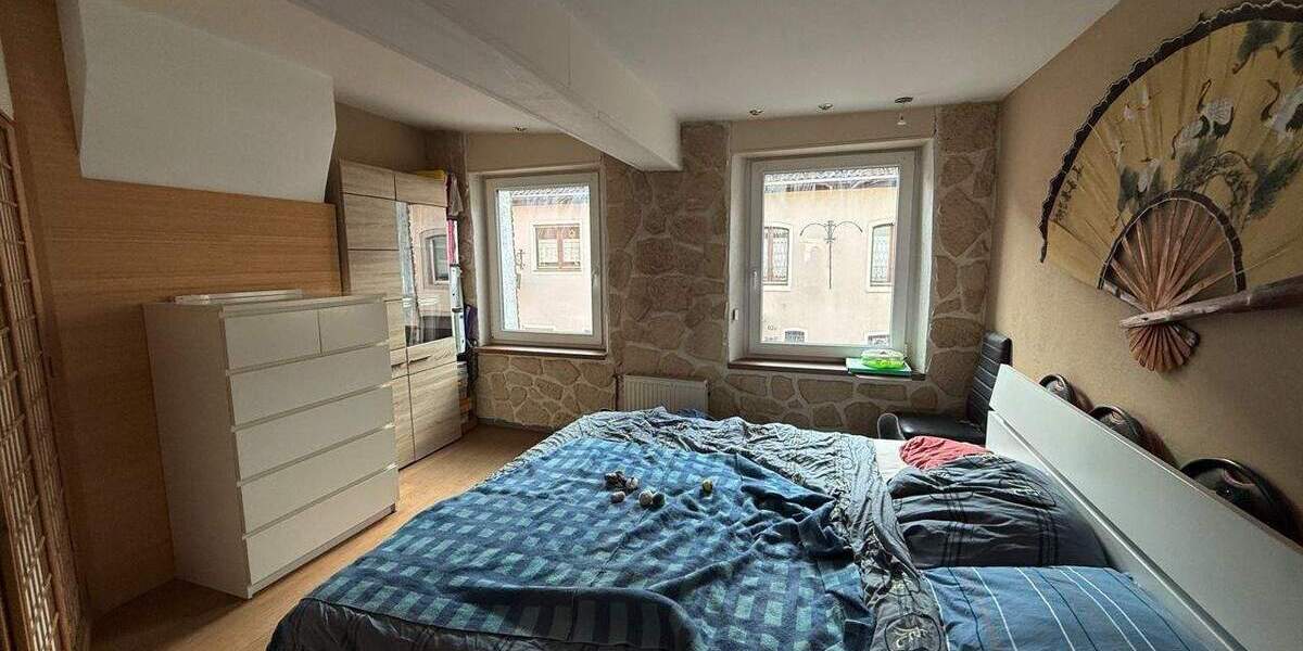 Reihenmittelhaus Eschweiler - 3 Zimmer, 66 m&sup2;, 120.000&euro; | Angebot:25743224