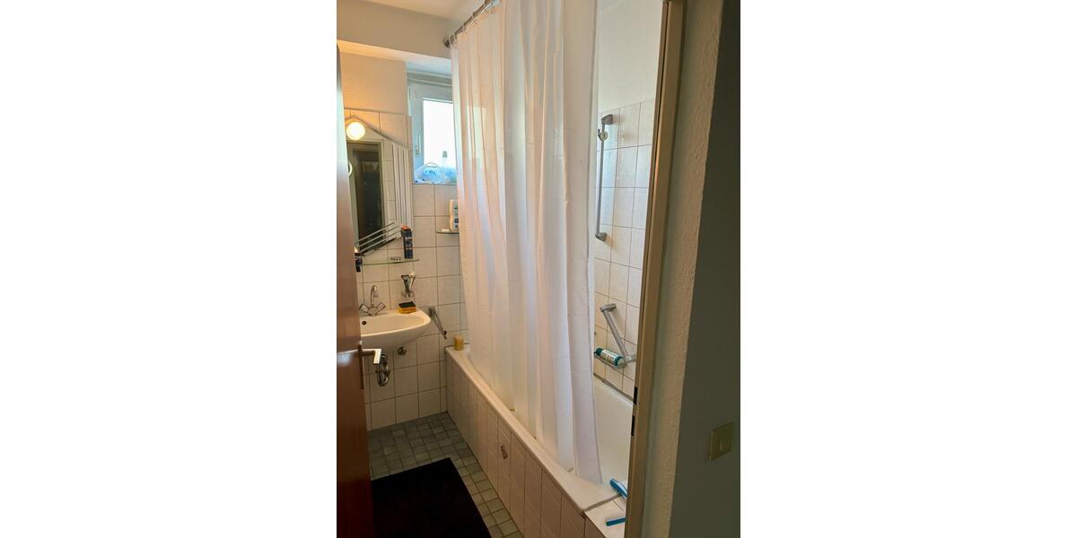 Erdgeschoßwohnung Aachen Aachen-Mitte - 5 Zimmer, 80 m&sup2;, 400&euro; | Angebot:26447930