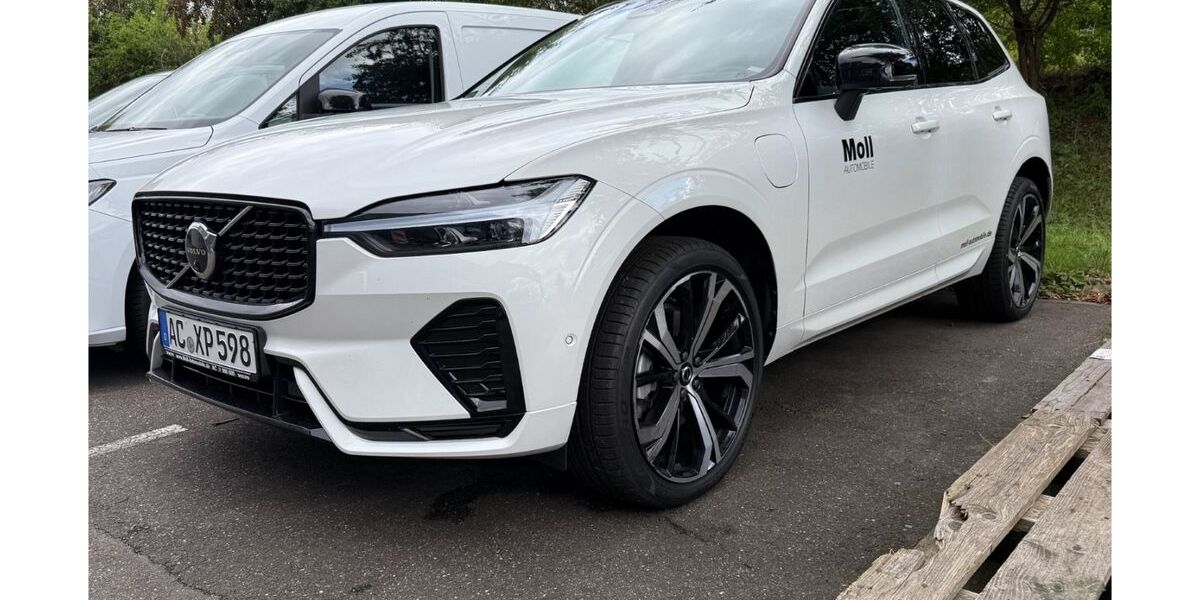 Volvo XC60 28.990 km 43.980 &euro; Aachen 52078