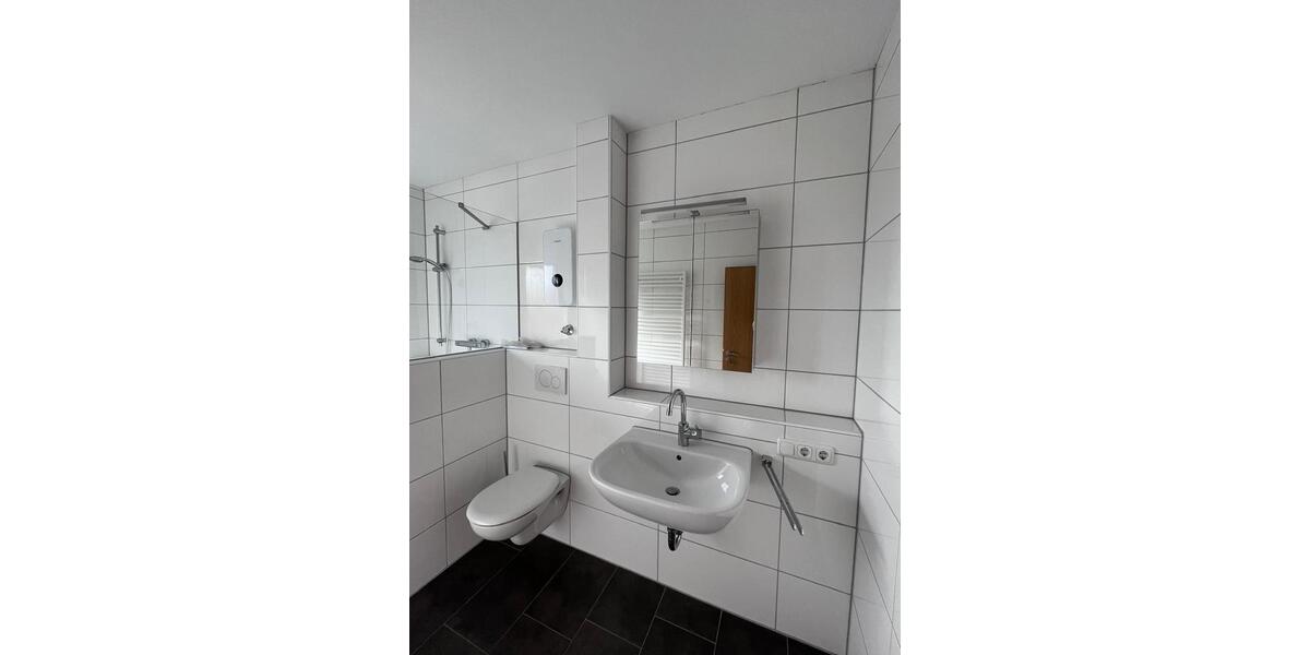 Dachgeschoßwohnung Alsdorf - 2 Zimmer, 79 m&sup2;, 500&euro; | Angebot:25867946