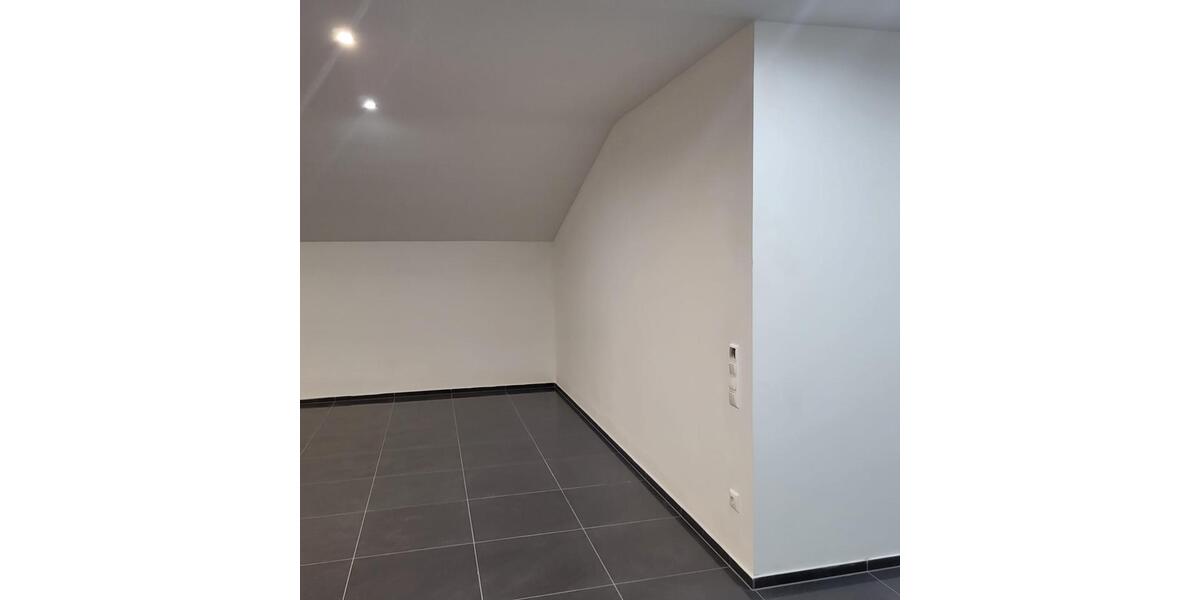 Etagenwohnung Mechernich - 4 Zimmer, 100 m&sup2;, 1.000&euro; | Angebot:26618875