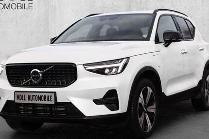 Volvo XC40 4.297 km 32.890 &euro; Aachen 52078