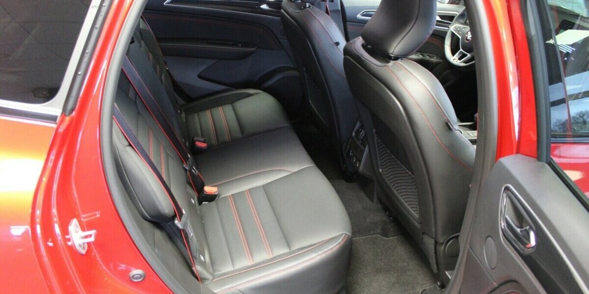 Renault Arkana TCe RS Line 160 EDC 18.470 km 23.980 &euro; Euskirchen 53881