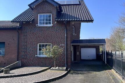 Haus Bergheim - 4 Zimmer, 167 m&sup2;, 2.420&euro; | Angebot:25899926