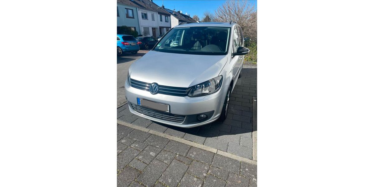 VW Touran 106.000 km 10.740 &euro; Aachen 52078