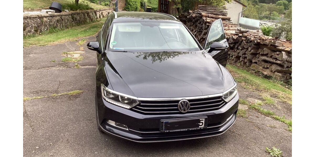 VW Passat Variant 183.000 km 11.800 &euro; Hürtgenwald 52393