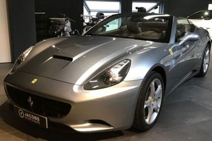 Ferrari California 32.950 km 110.900 &euro; Eschweiler 52249