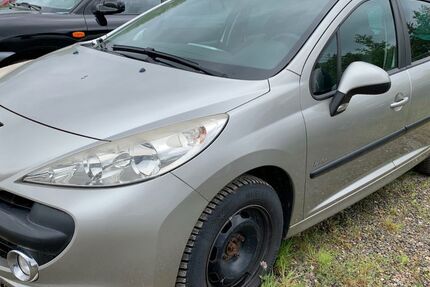 Peugeot 207 160.484 km 999 &euro; Mechernich/Kommern 53894