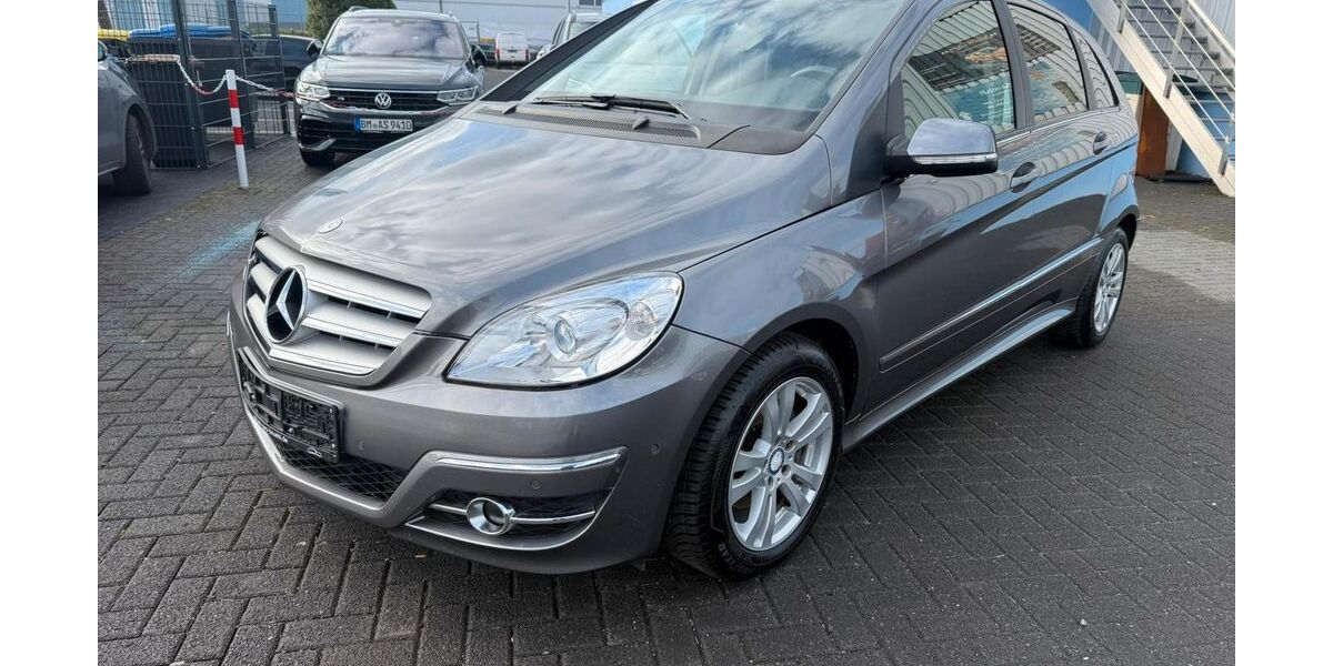 Mercedes-Benz B 180 94.000 km 8.900 &euro; brühl 50321