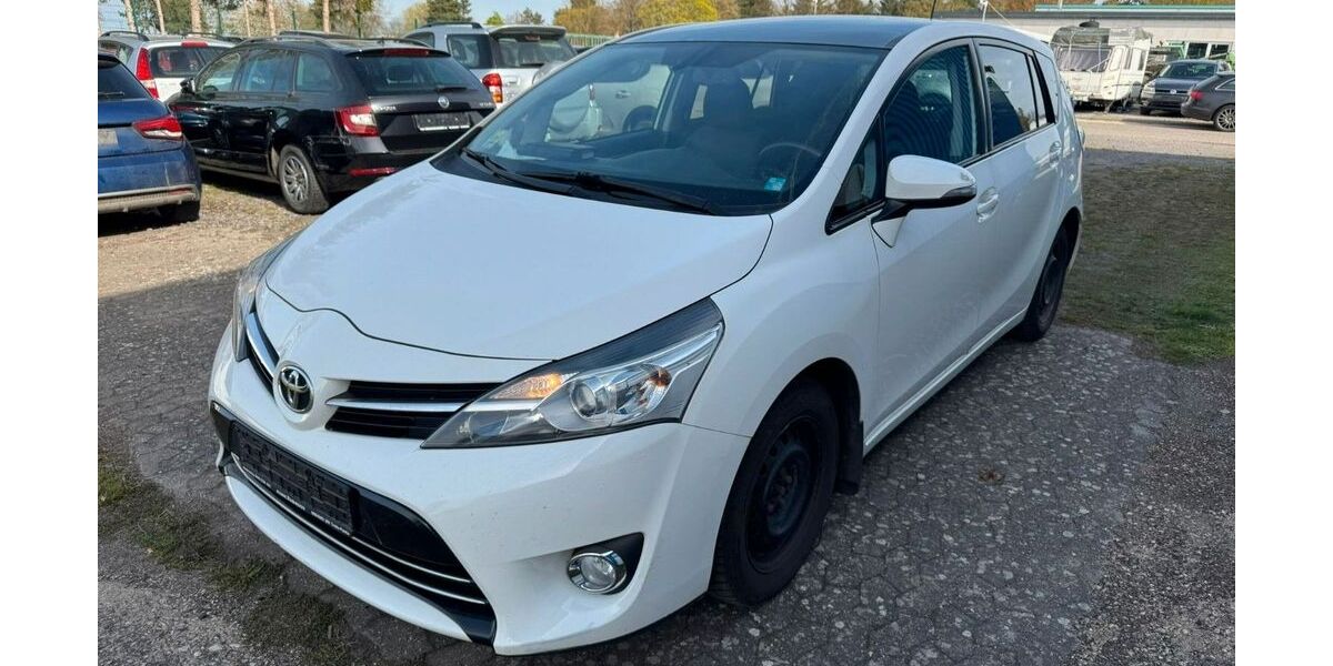 Toyota Verso 327.264 km 3.799 &euro; Euskirchen 53879