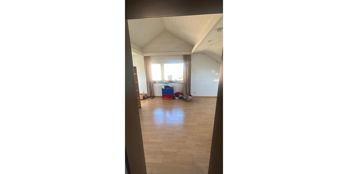 Dachgeschoßwohnung Bergheim - 2 Zimmer, 47 m&sup2;, 750&euro; | Angebot:26636717