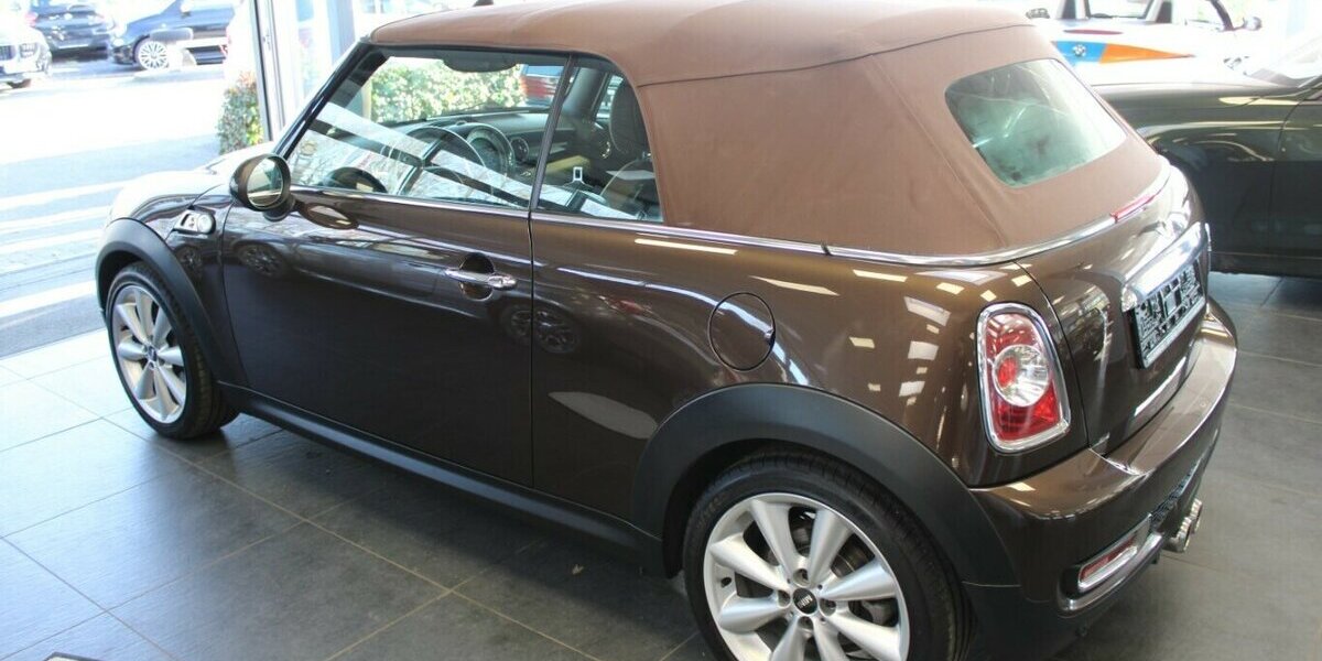 Mini Cooper SD Cabrio 116.426 km 11.980 &euro; Euskirchen 53881
