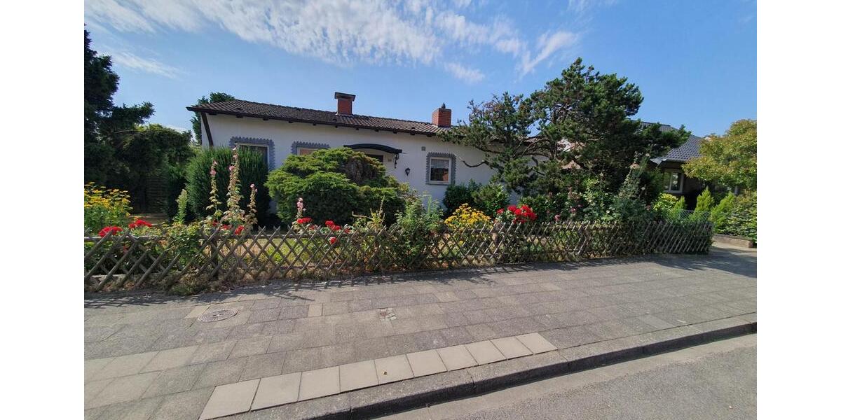 Einfamilienhaus Jülich - 6 Zimmer, 111 m&sup2;, 330.000&euro; | Angebot:27094084