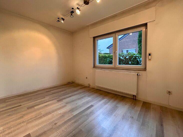 Bungalow Erftstadt Bliesheim - 6 Zimmer, 120 m&sup2;, 465.000&euro; | Angebot:26474645