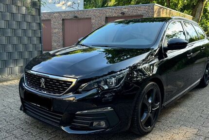 Peugeot 308 98.000 km 9.990 &euro; Aachen 52068