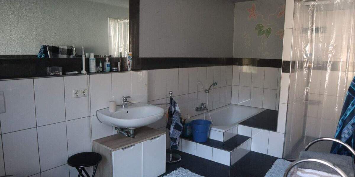 Einfamilienhaus Herzogenrath Merkstein - 4 Zimmer, 130 m&sup2;, 620.000&euro; | Angebot:25685947