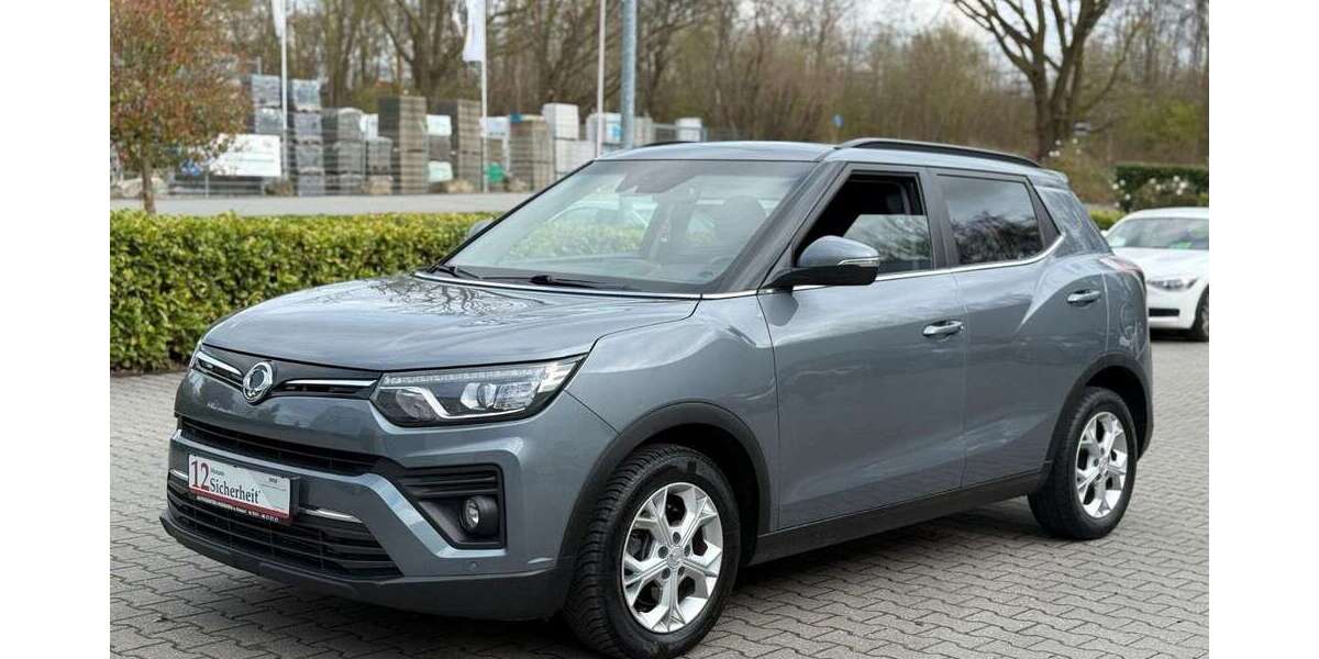 SsangYong Tivoli 104.307 km 11.990 &euro; Alsdorf - Aachen 52477
