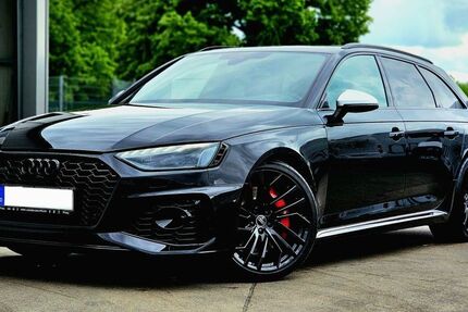Audi RS4 1.035 km 96.480 &euro; Düren 52351