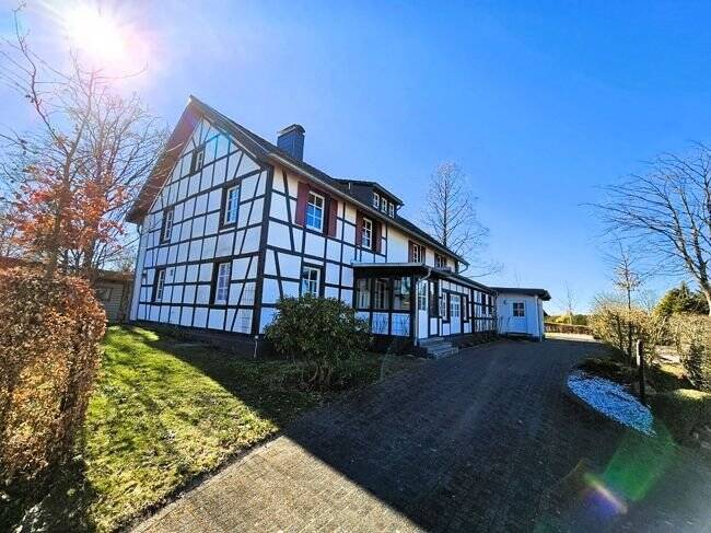 Einfamilienhaus Simmerath Huppenbroich - 1 Zimmer, 425 m&sup2;, 750.000&euro; | Angebot:25747990