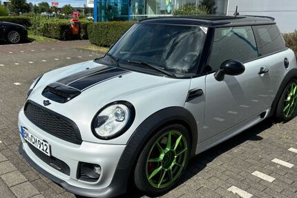 Mini John Cooper Works 82.354 km 12.670 &euro; Hürth 50354