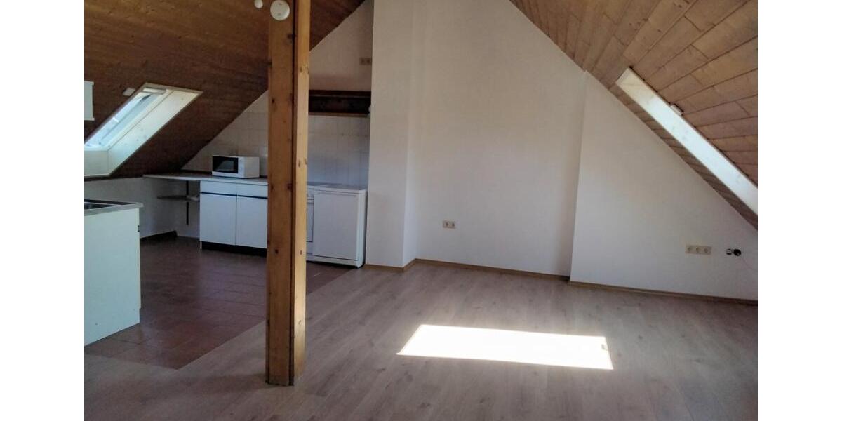 Dachgeschoßwohnung Aldenhoven - 1 Zimmer, 35 m&sup2;, 250&euro; | Angebot:26635284
