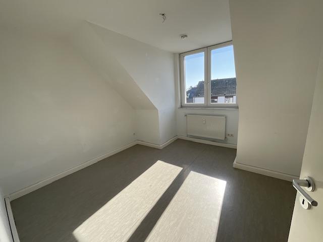 Dachgeschoßwohnung Alsdorf - 4.5 Zimmer, 81 m&sup2;, 426&euro; | Angebot:25963943