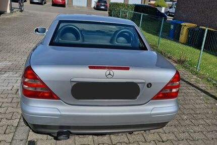 Mercedes-Benz SLK 200 161.625 km 5.800 &euro; MERZENICH 52399