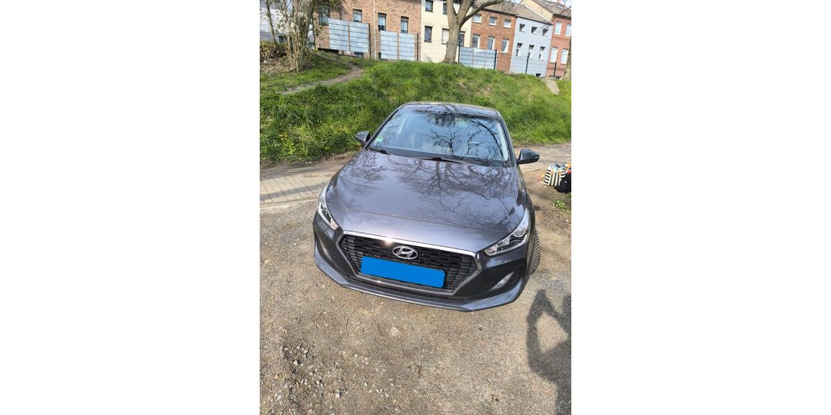 Hyundai i30 70.366 km 13.000 &euro; Eschweiler 52249