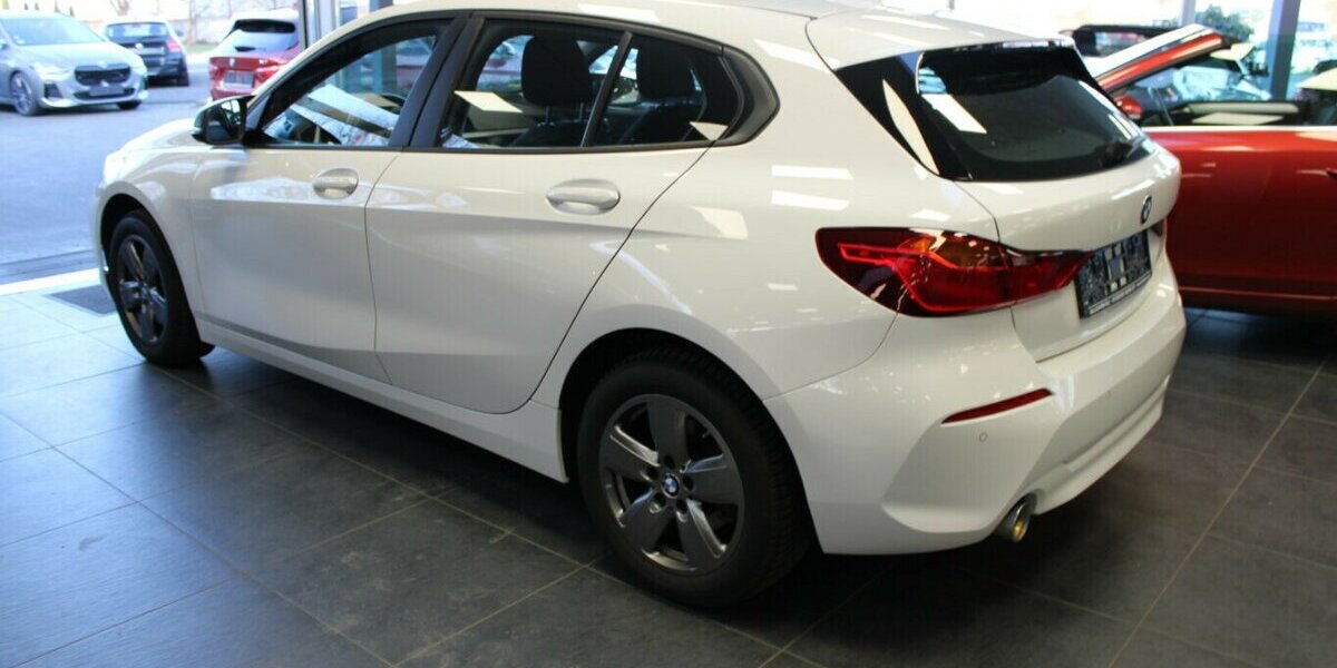 BMW 118 118i Aut. Avantgarde 61.600 km 18.480 &euro; Euskirchen 53881
